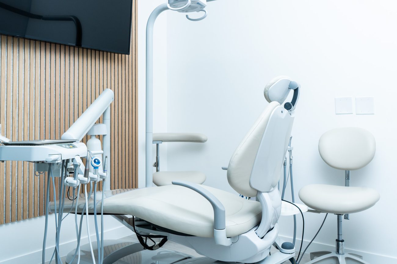 Sala de tratamiento cómoda en MSD Dental Studio, Coral Springs
